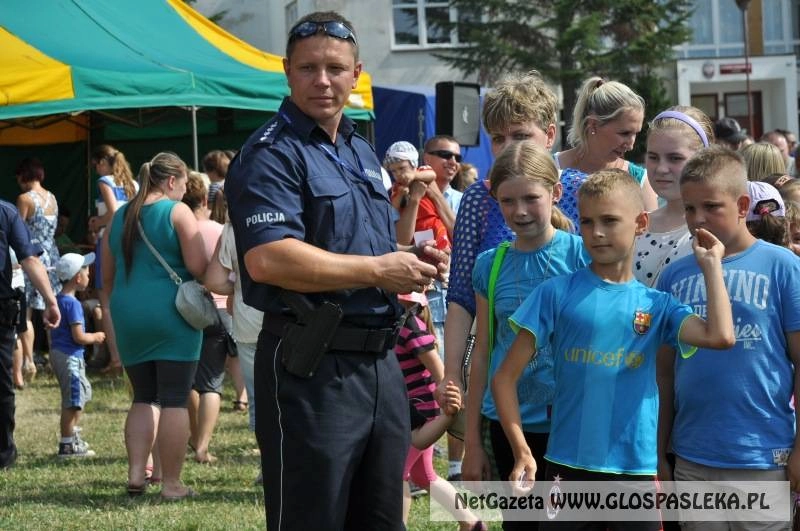 Policjanci dzieciom