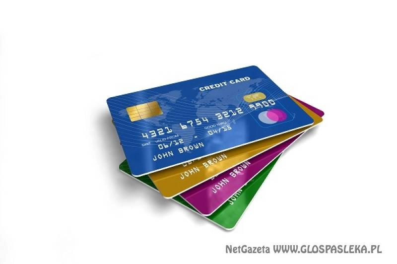 Czy warto posiadać kartę kredytową?