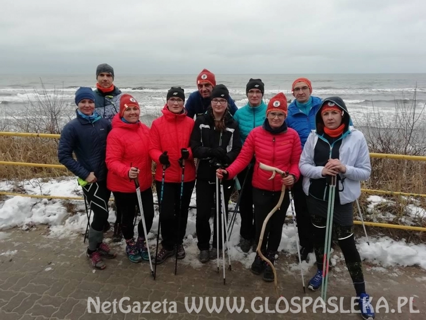 Kijkarze z Nordic Walking Pasłęk aktywnie weszli w Nowy Rok