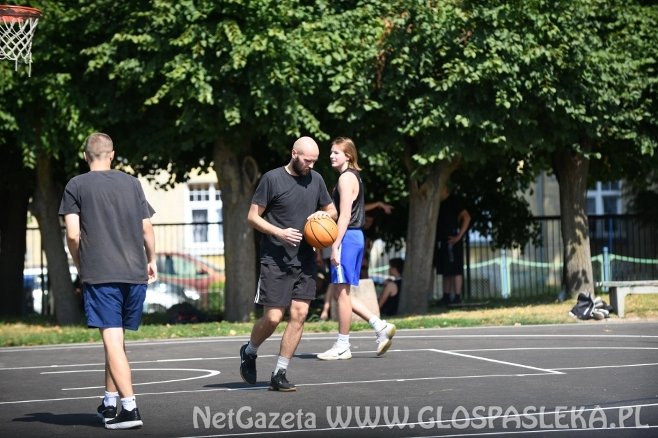 Basket Team wygrywa