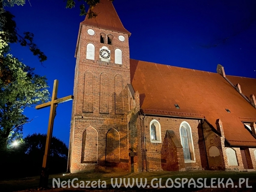 Iluminacja kościołów w Mariance i Zielonce Pasłęckiej