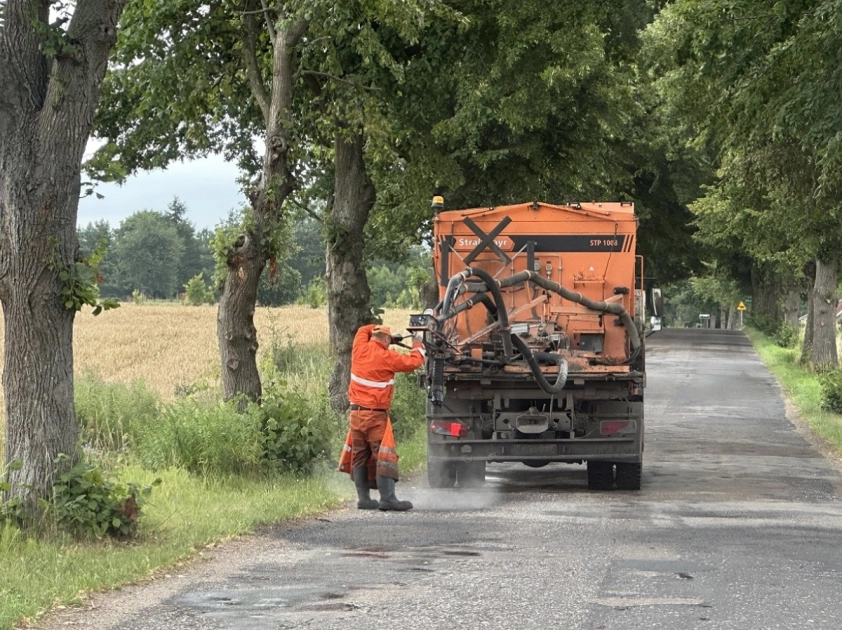 Radni uchwalili dotację na remont drogi powiatowej