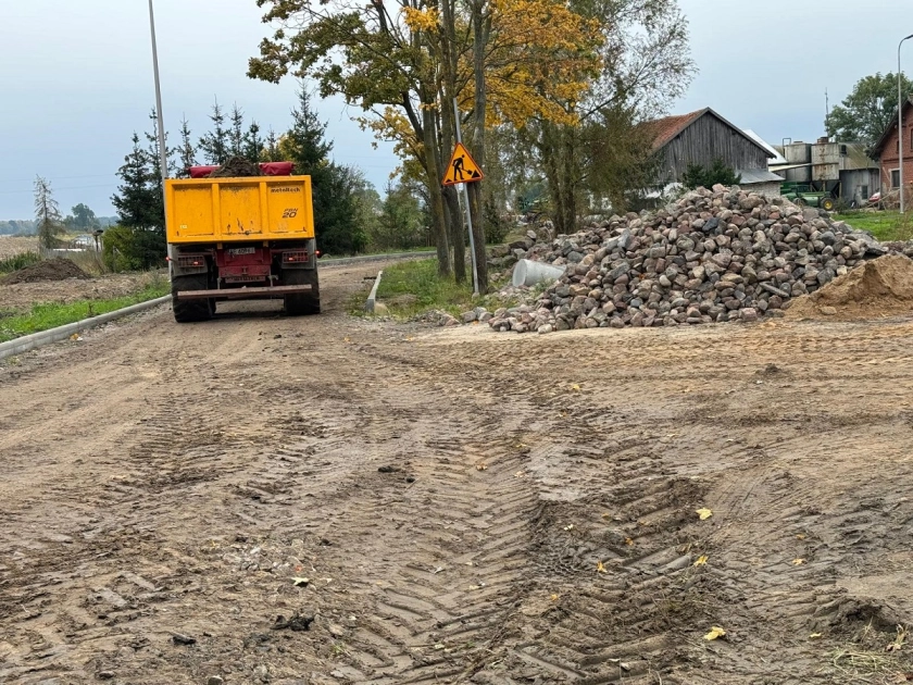 Pierwszy asfalt pod koniec października