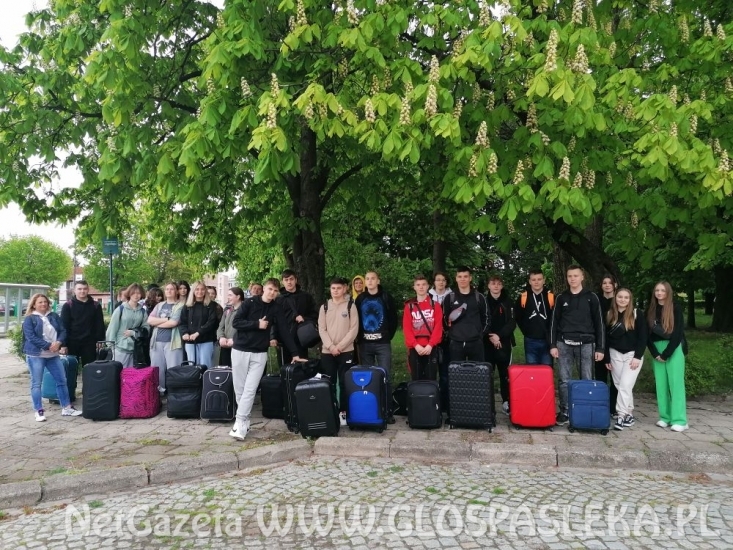 Kolejna grupa uczniów z ZSEiT w drodze na zagraniczne staże