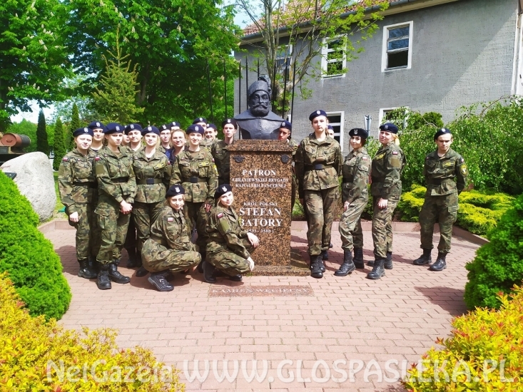 Kadeci ZSEiT zakończyli szkolenia w 9 BBKPanc