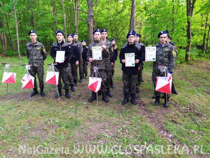 Kadeci ZSEiT zakończyli szkolenia w 9 BBKPanc